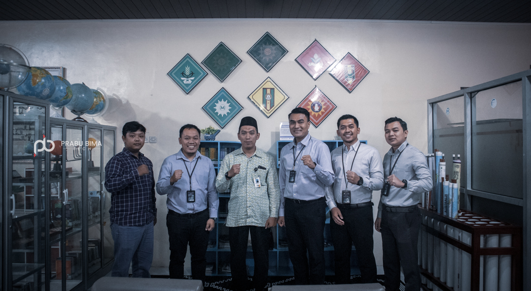 Meningkatkan Koneksi dan Kemudahan: Silaturahmi Prabu Bima Tech dan BTN Syariah ke Pondok Pesantren Modern Zam Zam Muhammadiyah Cilongok